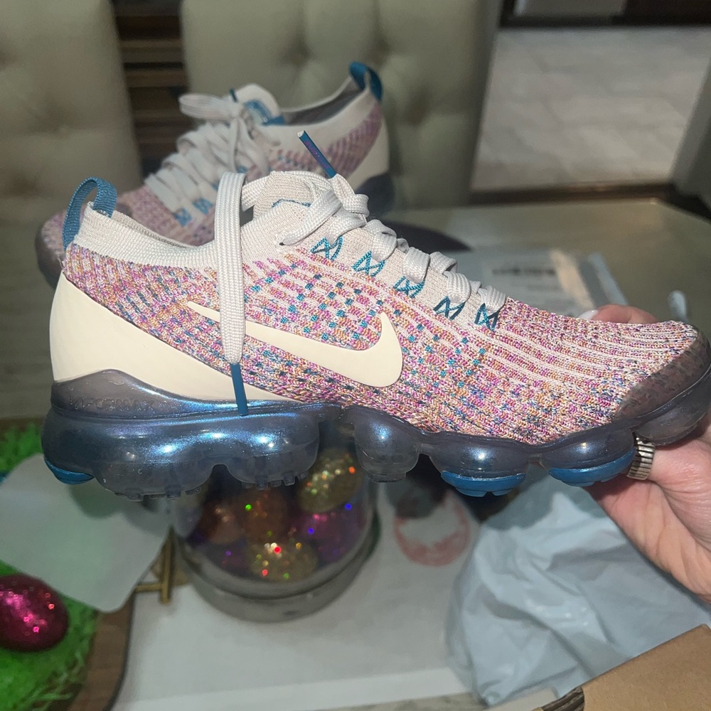 Nike Air VaporMax Flynit 3 Desert Sand Vivid Purple